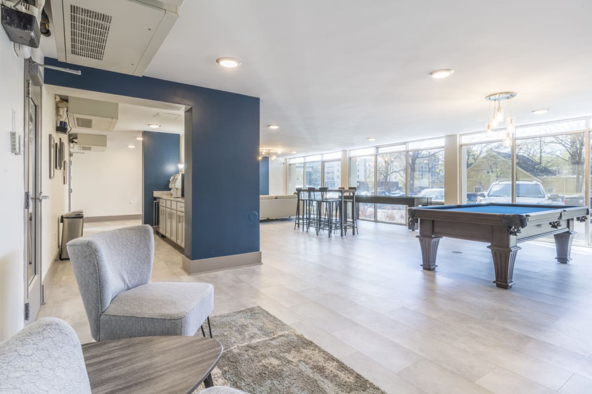 Gallery Apartments Near Overton Square Memphis